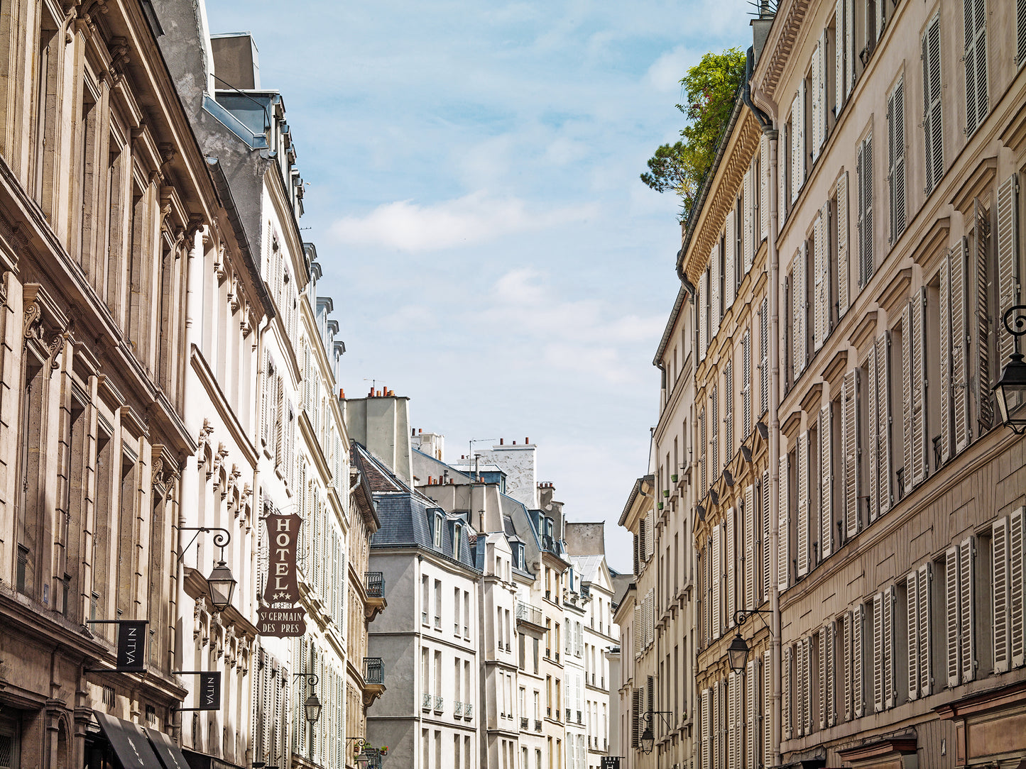 Paris Alley